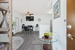 Photo #1: 222010572 Listing