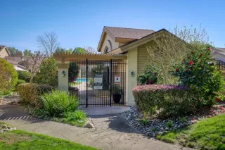 Photo #4: 222011089 Listing