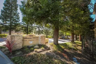 Photo #1: 222012237 Listing 