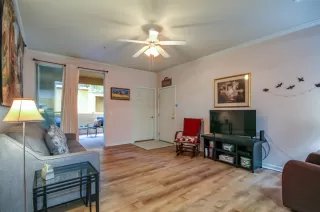 Photo #6: 222012237 Listing 