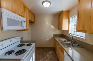 Photo #2: 222012380 Listing