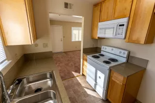 Photo #5: 222012380 Listing