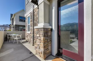 Photo #1: 222012843 Listing