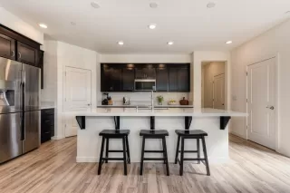 Photo #2: 222012843 Listing