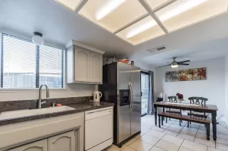 Photo #6: 222013046 Listing