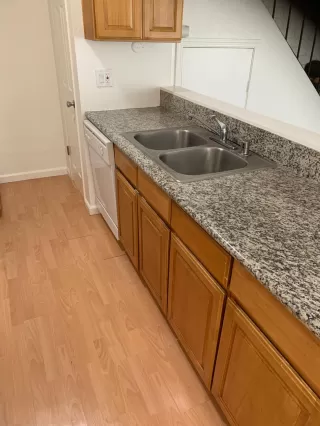 Photo #3: 222013220 Listing