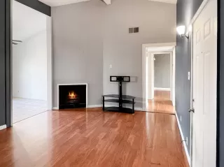 Photo #3: 222013293 Listing