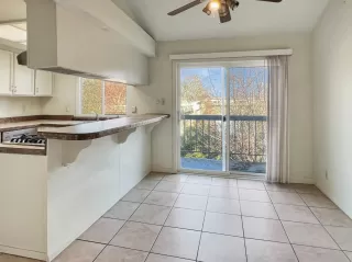 Photo #5: 222013293 Listing