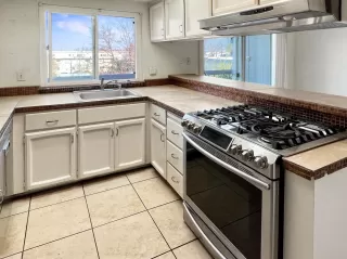 Photo #6: 222013293 Listing