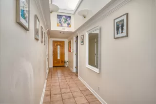 Photo #2: 222013425 Listing