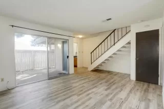 Photo #4: 222013561 Listing