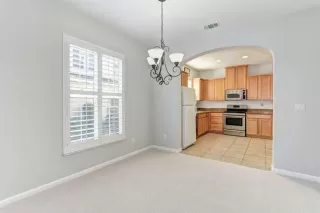 Photo #4: 222013736 Listing