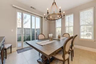 Photo #5: 222014359 Listing