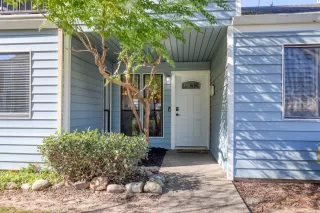 Photo #2: 222014378 Listing