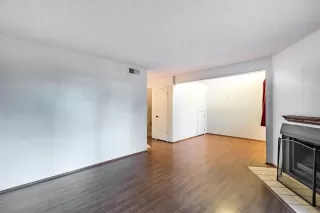 Photo #6: 222015915 Listing