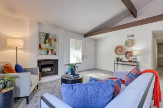 Photo #2: 222016089 Listing