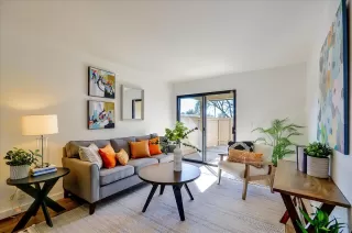 Photo #2: 222016805 Listing