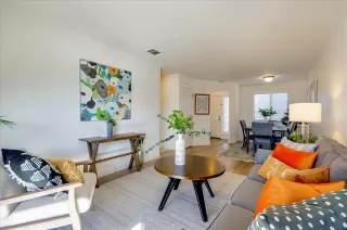 Photo #4: 222016805 Listing