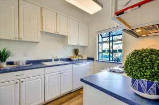 Photo #5: 222016805 Listing