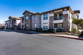 Photo #1: 222016877 Listing 