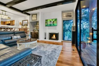 Photo #2: 222016993 Listing