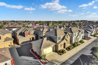 Photo #1: 222017900 Listing 
