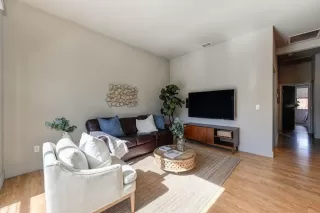 Photo #5: 222019689 Listing 