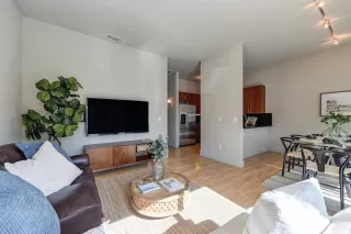 Photo #6: 222019689 Listing 