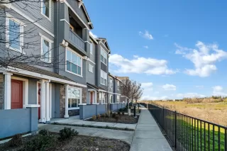 Photo #3: 222020084 Listing