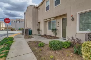 Photo #2: 222020238 Listing