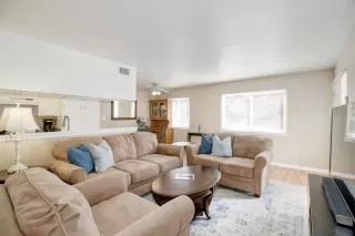 Photo #4: 222020448 Listing 