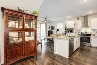 Photo #6: 222021192 Listing