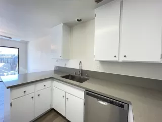 Photo #3: 222021377 Listing 