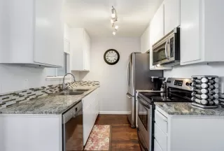 Photo #3: 222021528 Listing 