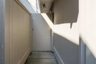 Photo #3: 222023232 Listing