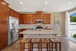 Photo #3: 222023704 Listing