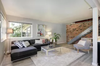 Photo #5: 222024118 Listing 