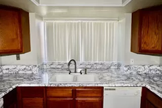 Photo #2: 222024312 Listing