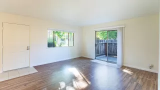 Photo #5: 222024359 Listing