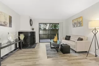 Photo #4: 222025142 Listing