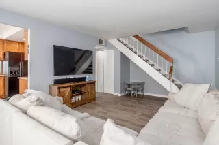 Photo #4: 222025743 Listing