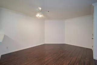 Photo #3: 222025925 Listing