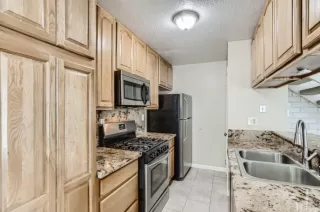 Photo #6: 222026020 Listing