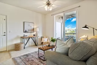 Photo #4: 222026512 Listing