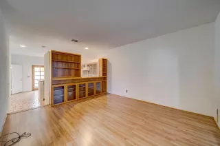 Photo #4: 222026563 Listing 