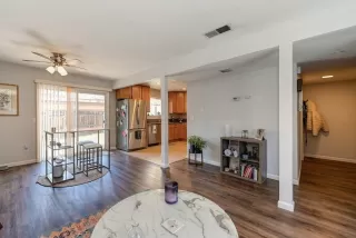 Photo #3: 222027202 Listing 