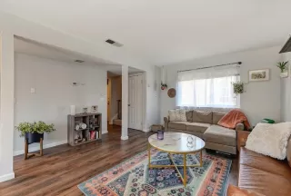 Photo #4: 222027202 Listing 