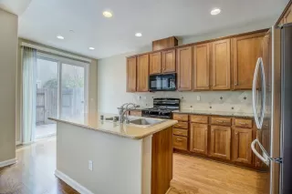 Photo #5: 222027378 Listing 