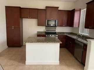 Photo #3: 222027676 Listing 