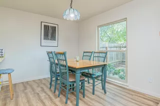 Photo #5: 222027824 Listing 